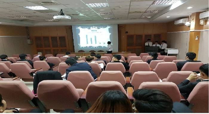 餐管系舉辦『106學年度餐旅企劃專題成果發表暨競賽』，活動圓滿達成。圖片