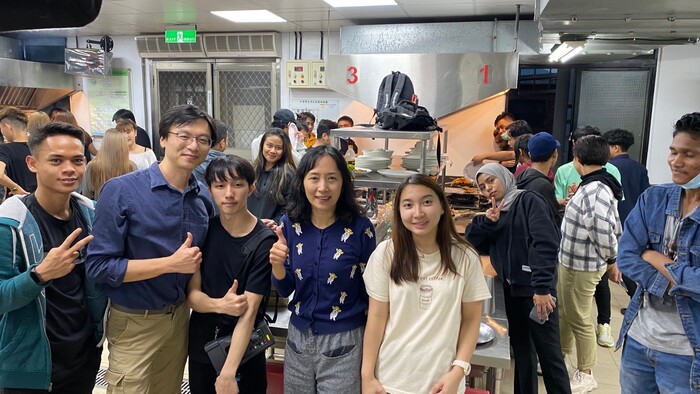 國際產學專參與系學會舉辦中秋節烤肉活動圖片