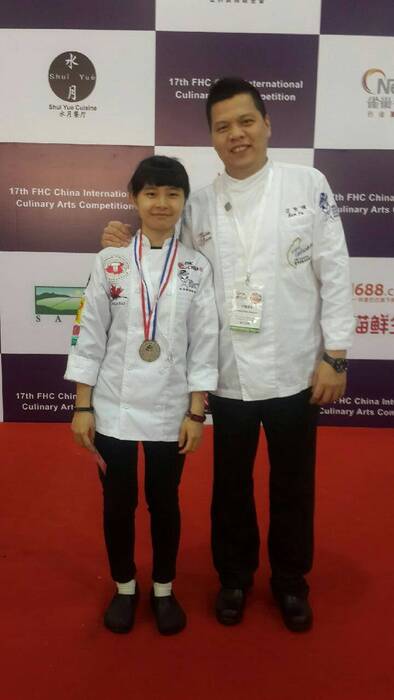 符聖憶教師與餐三明許家芸選手合照圖片