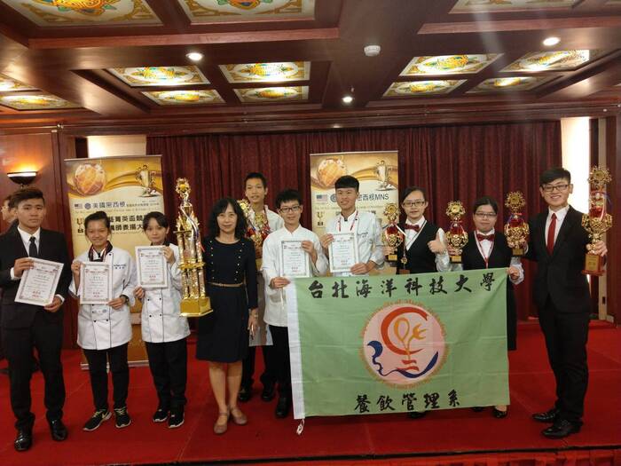 本系學生參加 2018 美國密西根國際菁英盃競賽~榮獲團體技藝精湛獎圖片