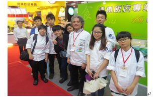 狂賀!!本系餐二明李承恩、許佳芸、張愷竣三位學生參加2015年第一屆台灣國際廚藝美食挑戰賽，榮獲1銀、1銅、1佳作的佳績。圖片