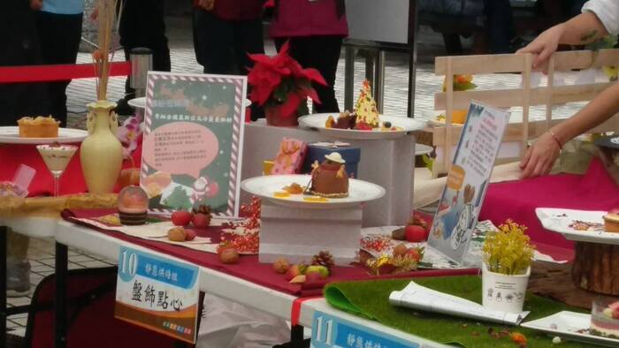 2018佛光盃國際舒食挑戰賽~榮獲主餐靜態展示優勝、盤飾點心靜態展示銅獎、現場烹調學生組銀獎圖片